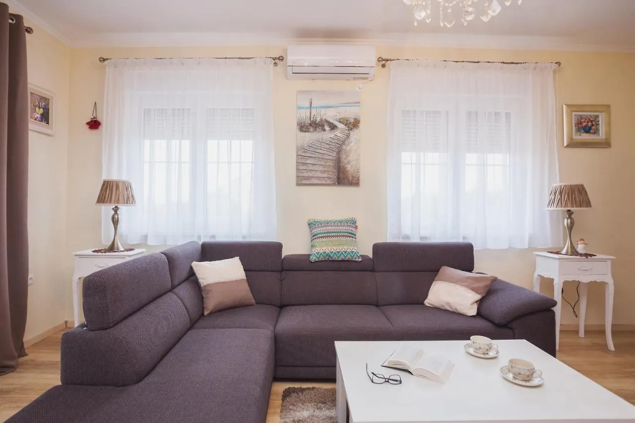 Villa Olive Zadarvillas Visocane 0*,